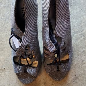 Women Silver and Black Heels, size 10